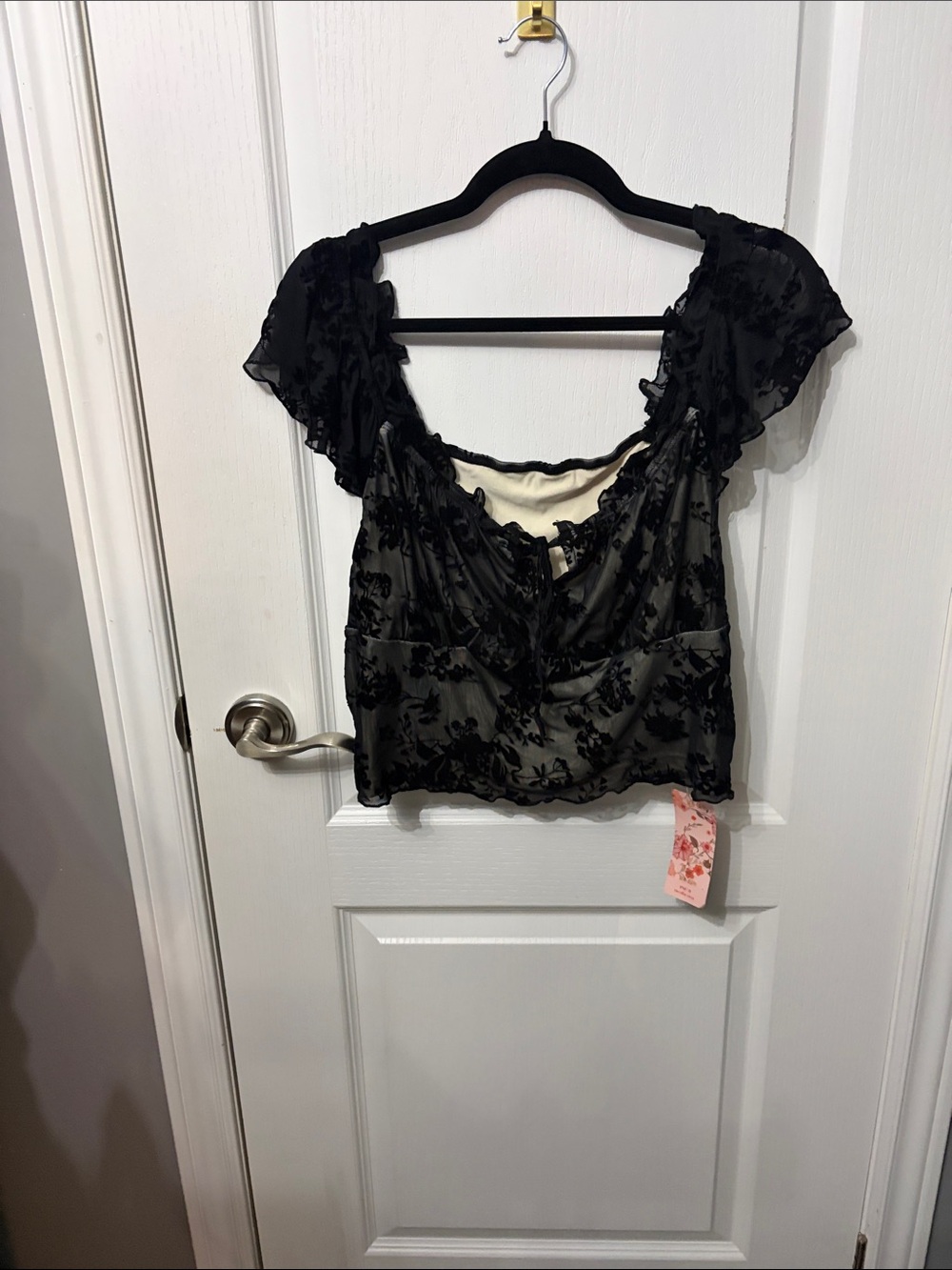 SHEIN Black Floral Burnout Short Sleeve Crop Top